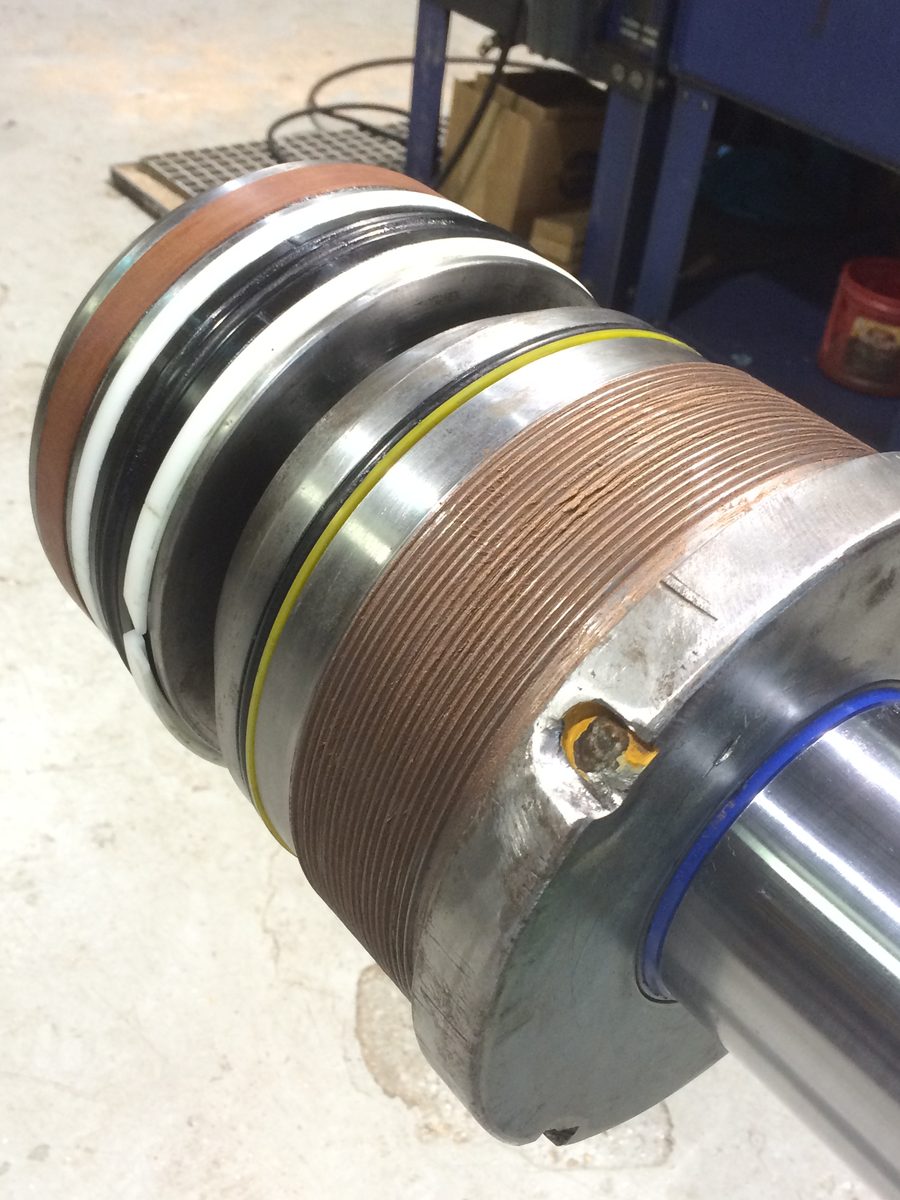 Hydraulic cylinder component repair